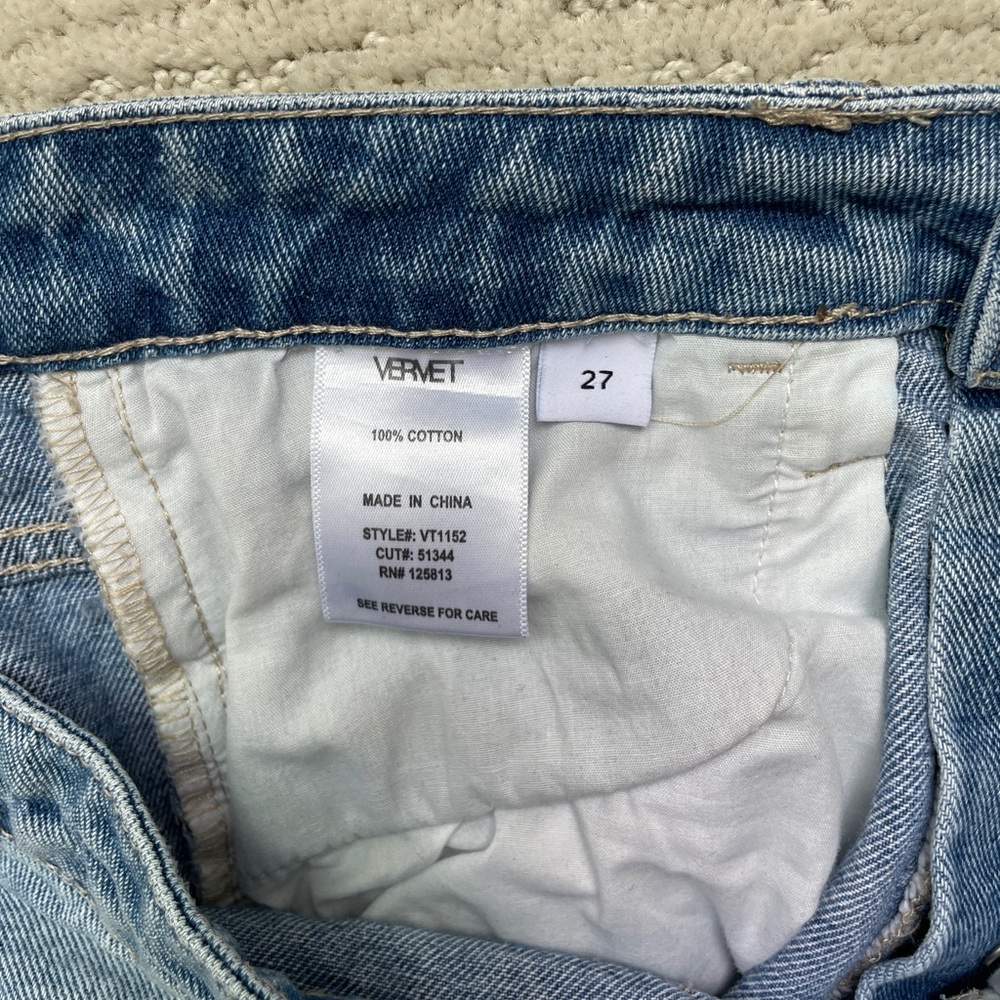 Vervet by Flying Monkey High Rise Button Fly Distressed Mom Jeans | Size 27 - Picture 15 of 15